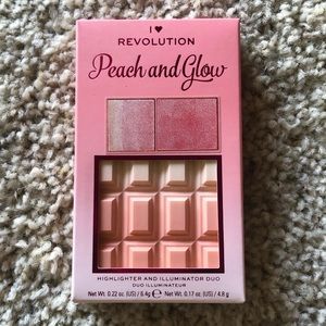 I ❤︎ Revolution Peach and Glow